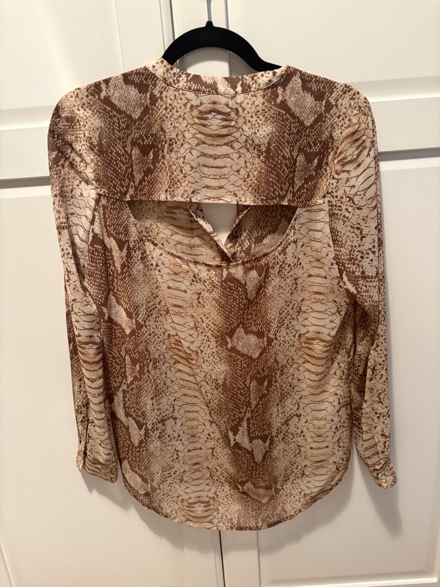 Camicette: Snakeskin Print Blouse Size XS-S – Nuovo (secondo la descrizione) da Zürich venduto da jir_k6j2 2