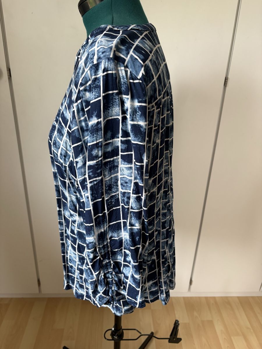 Blusen: Leichte Bluse – Gebraucht aus Thürnen von Lilie37 2