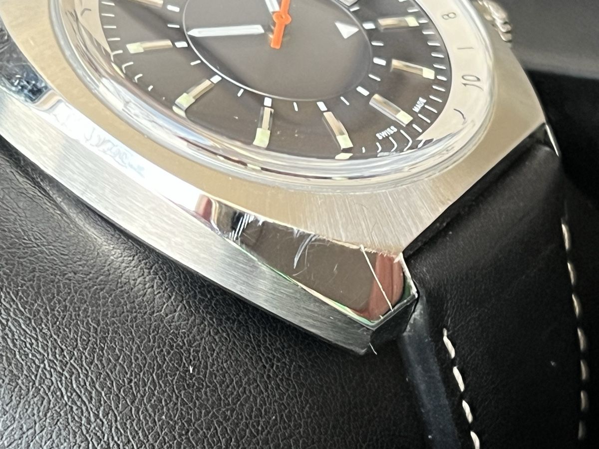Alpina Orologi: Alpina Startimer Pilot Heritage GMT – Usato da Orbe venduto da Watchivore 7
