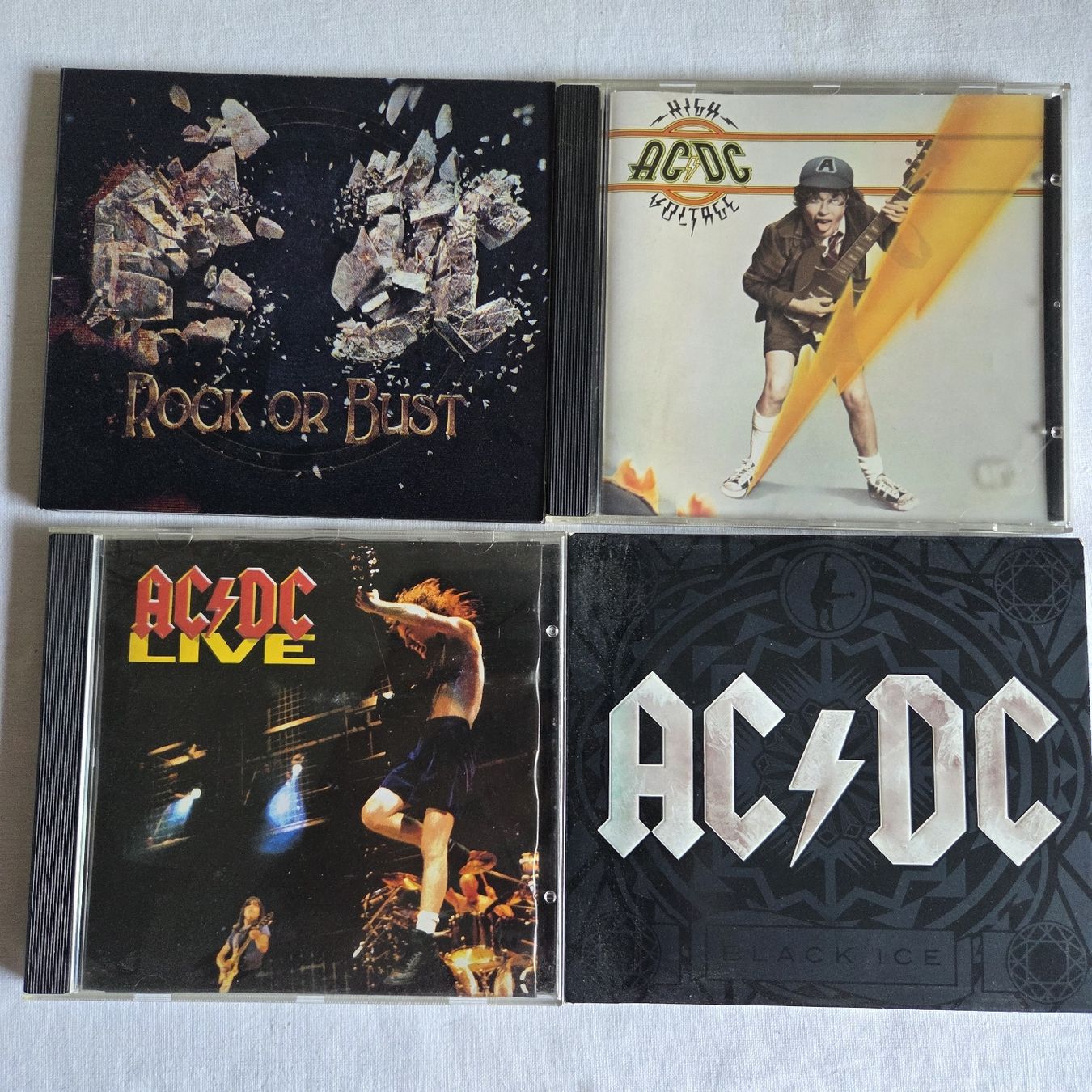 CD: AC/DC   CD Konvolut  – Usato da Stans venduto da Ducati16