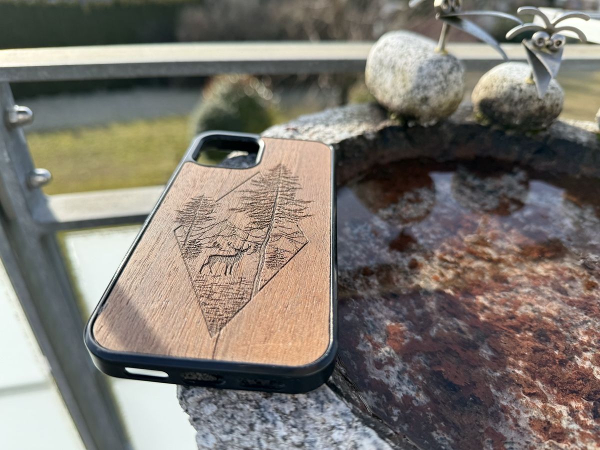 Apple Covers & Schutzfolien: iPhone 15 Pro Max - Holz🌲 – Neu (gemäss Beschreibung) aus Egg b. Zürich von Flummi 2