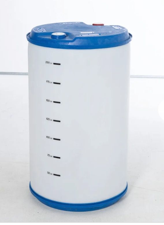 Accessoires: Kunststoff Fass 220 ltr. – D'occasion à Solothurn par Bulldog