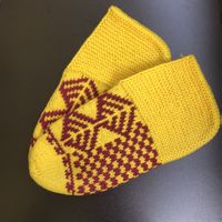 Handgestrickte Hausschuhe Gelb Grösse 40/41