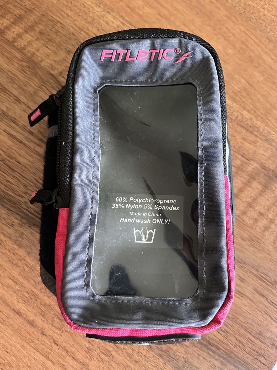 Halterungen: Fitletic Handyhalterung für Arm – Gebraucht aus Aarau von PPhof96