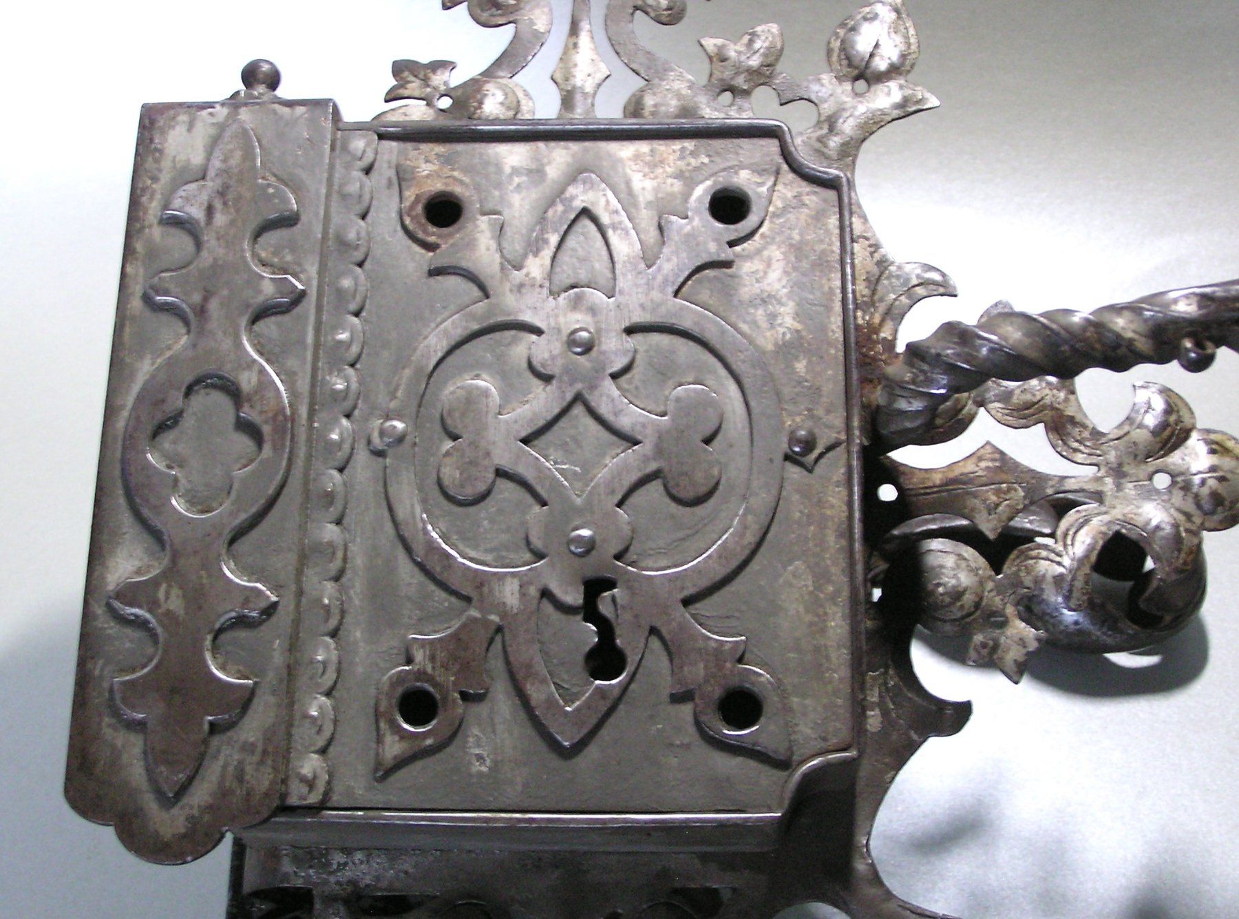 Lucchetti: Grosses altes Türschloss – Usato da Grenchen venduto da Antique-hunter 1