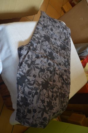 TAILLE 54 - KURZ HOSE NEU