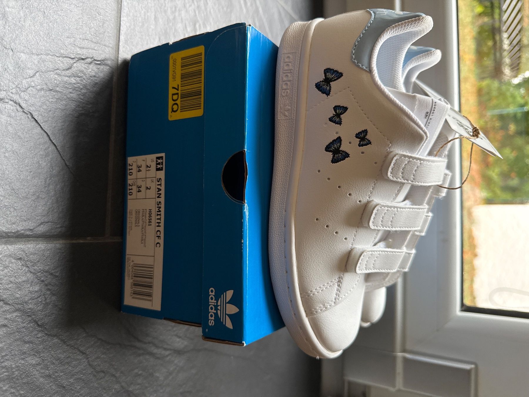 Adidas Schuhe für Mädchen: Baskets Adidas Stan Smith blanches taille 34 Neuves – Neu und originalverpackt aus Coppet von tra_st7f
