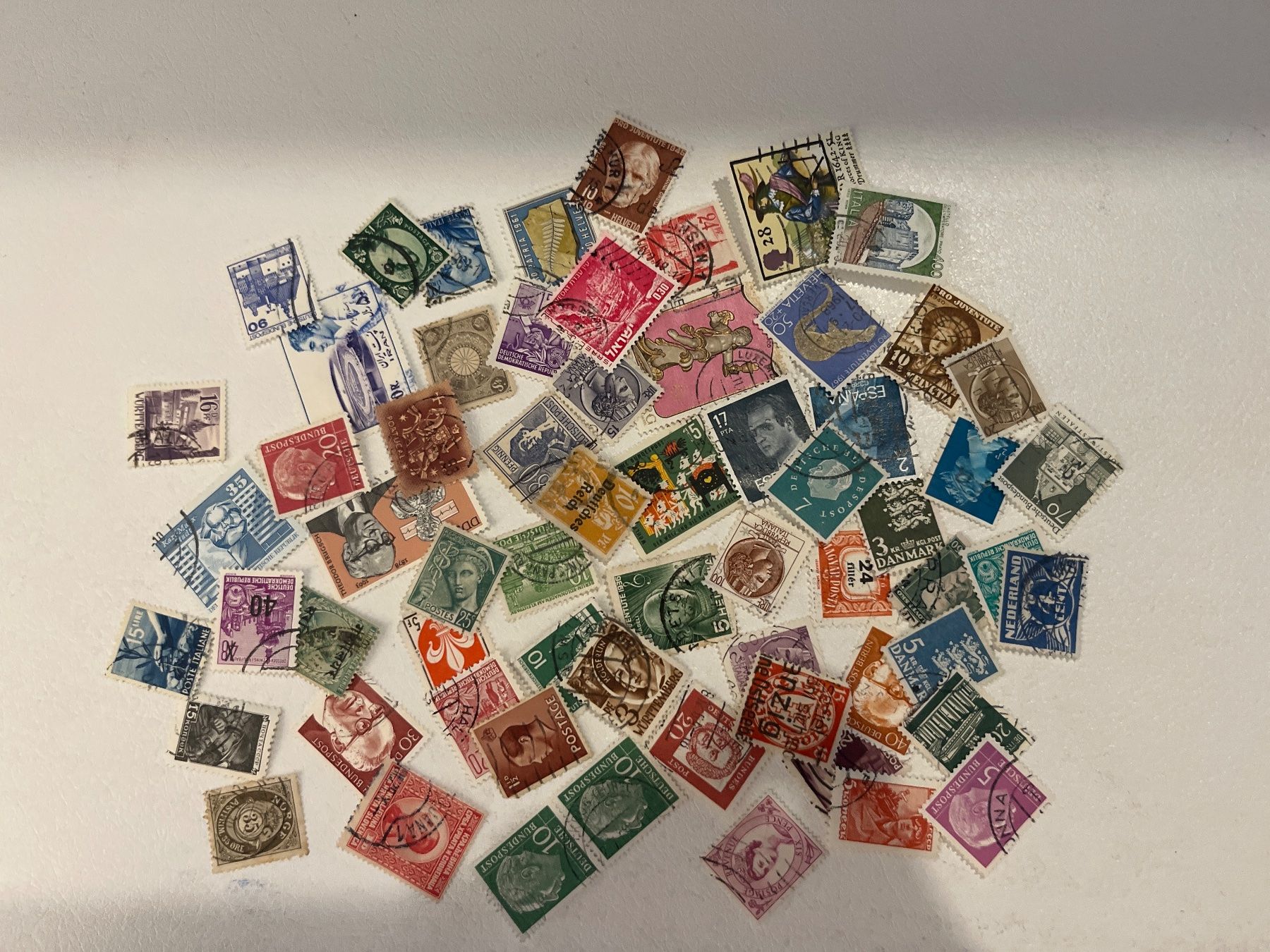 Tutti i francobolli: Lot 44: Lot mit mix Briefmarke – Usato da Chiasso venduto da AzenYa 1