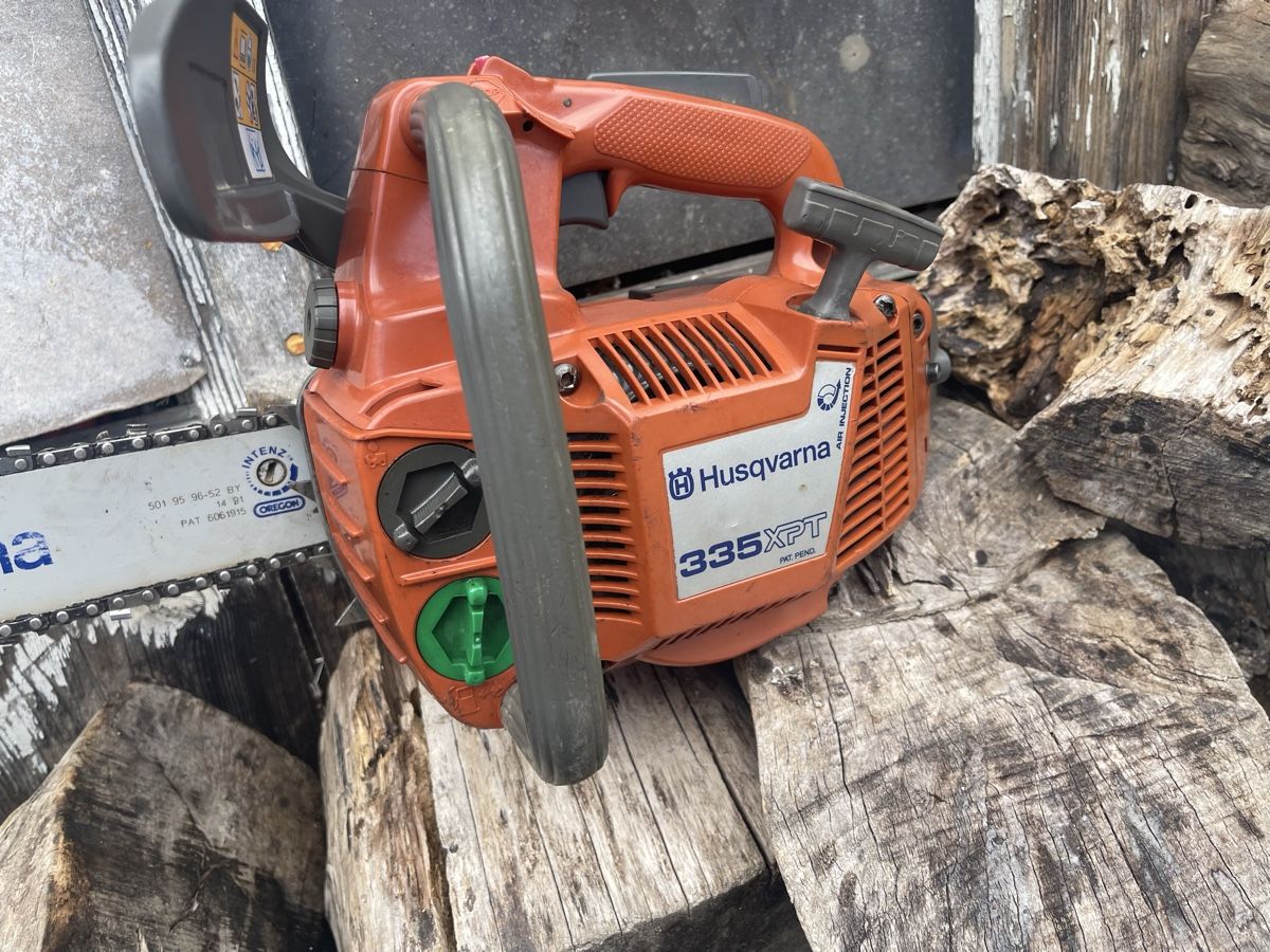 Husqvarna Seghe: Husqvarna 335 XPT, 🔝  – Usato da Bern venduto da SVTools 1