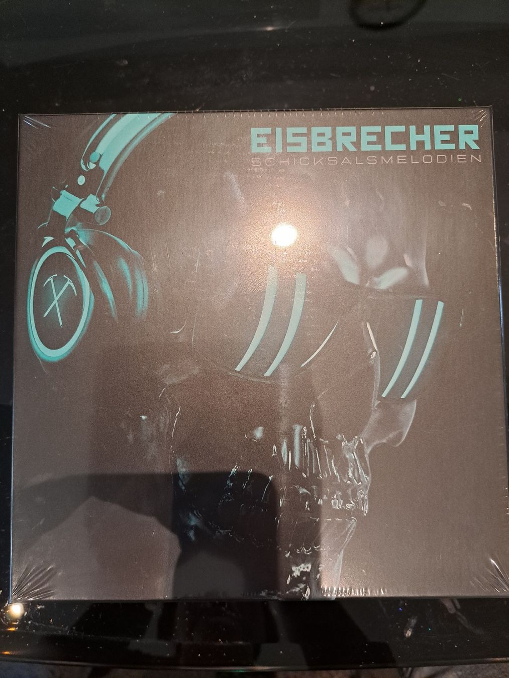 CD: Eisbrecher - Schicksalsmelodien Box Set – Nuovo e nell'imballaggio originale da Schüpfen venduto da Sonata85