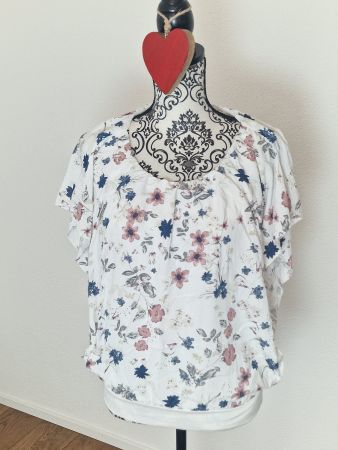 Damen Blusen-Shirt weiss Blumenmuster Gr M gebraucht