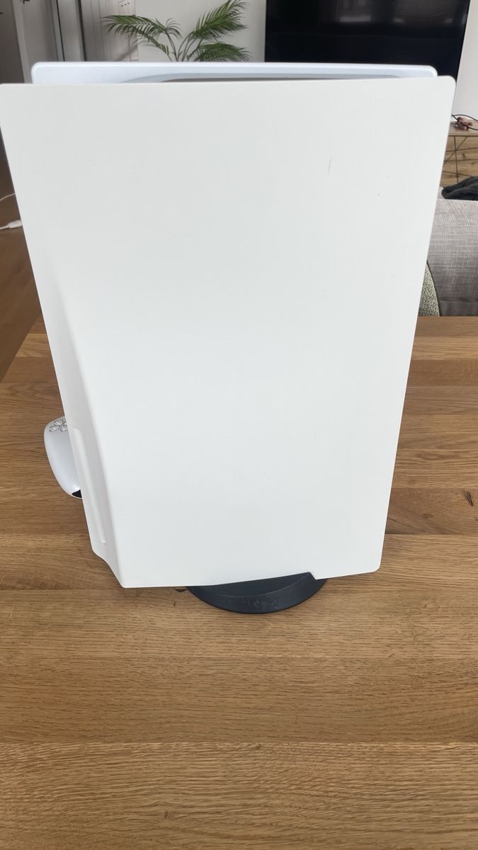 Sony Console: Playstation 5 Disc inkl. Kabel + 1 Controller – Usato da Egnach venduto da Schahan 2