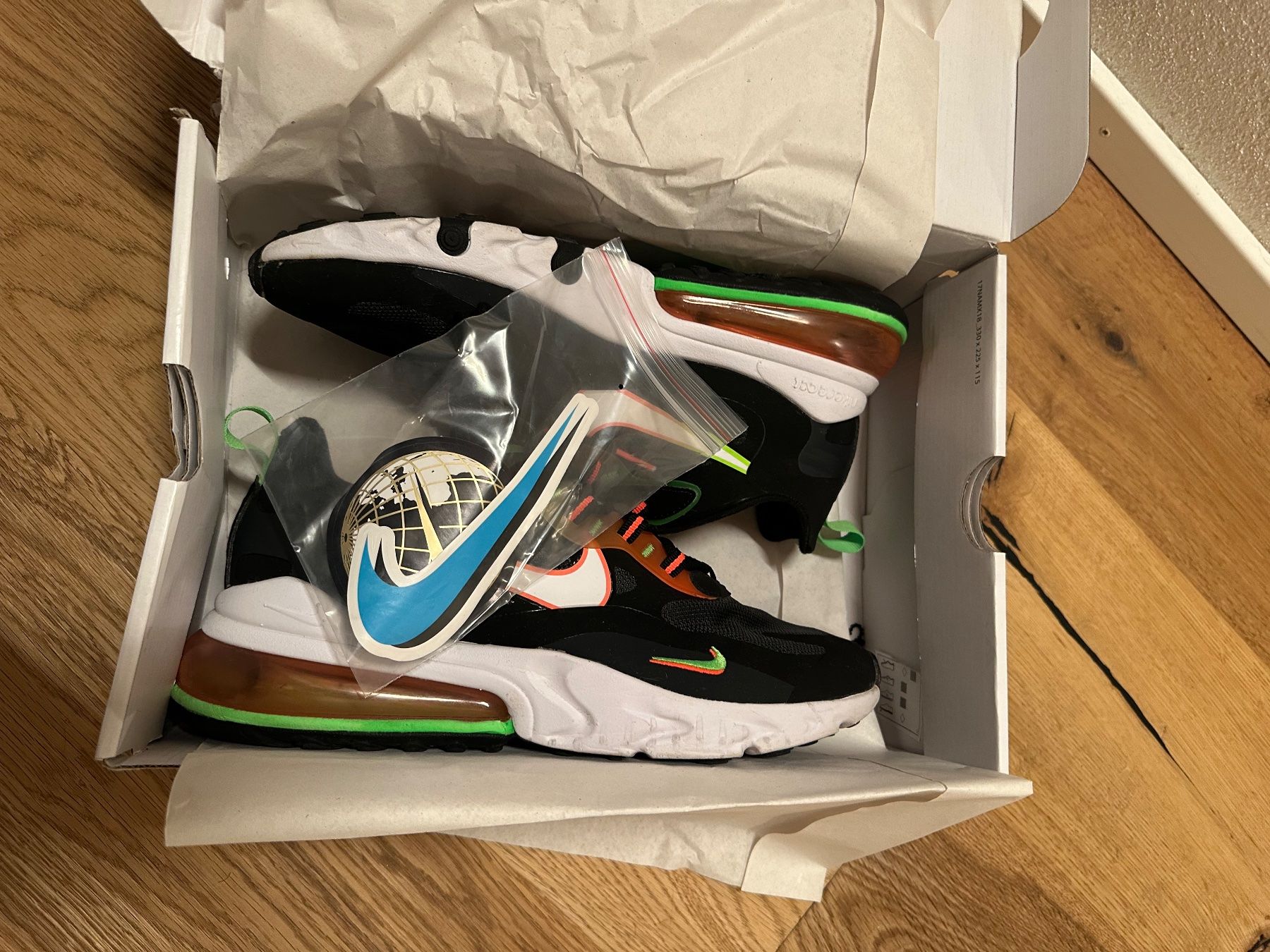 Nike Scarpe da uomo: Nike Air Max 270 Worldwide – Usato da Enney venduto da Natan_1618 4