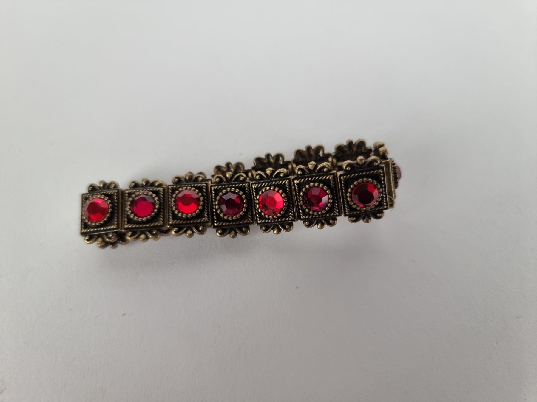 Armbänder & -reifen: elastisches Armband mit roten Strasssteinen – Gebraucht aus Urtenen-Schönbühl von Restwert_Schoenbuehl 4