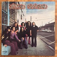 LP - Lynyrd Skynyrd – (Pronounced 'Lĕh-'nérd 'Skin-'nérd)