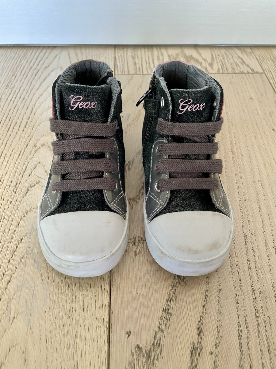 Geox Scarpe per ragazzi: Sneaker Geox Mädchen 23 – Usato da Arbedo venduto da gregmccooper 1