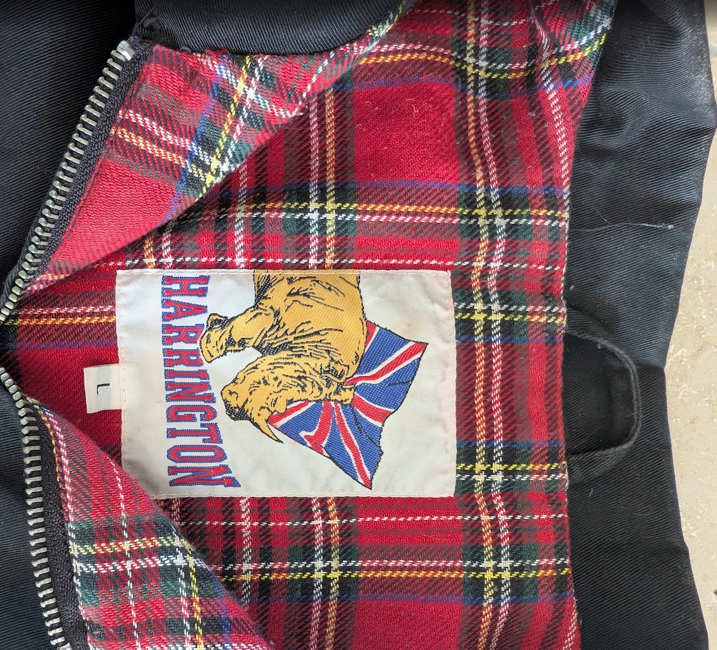 Jacken: Harrington Jacke Schwarz in L – Gebraucht aus Zürich von Krisel 1