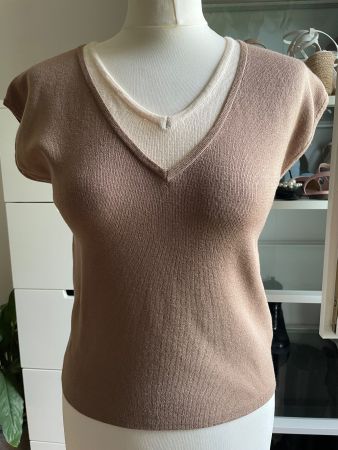 Short sleeved brown sweater - size 36 (never worn)