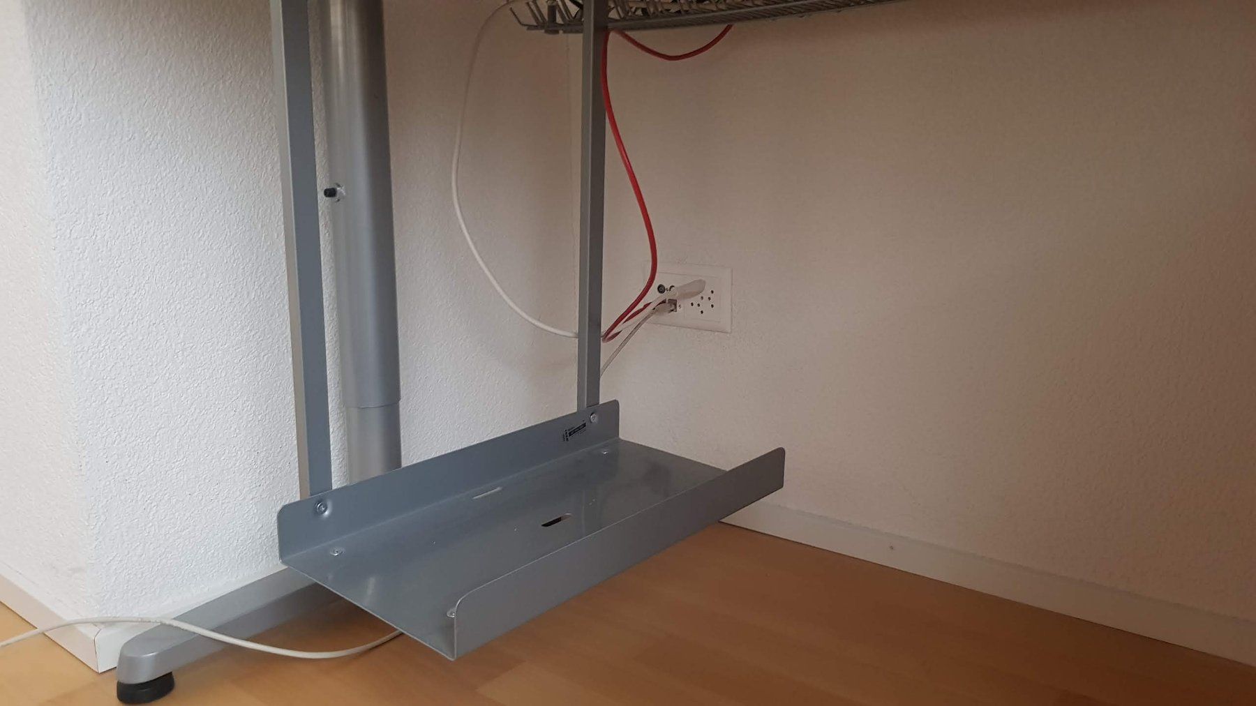 Schreibtische: Ikea Galant Schreibtisch mit Rollcontainer und Computerrack – Gebraucht aus Erlinsbach SO von gugusli 2