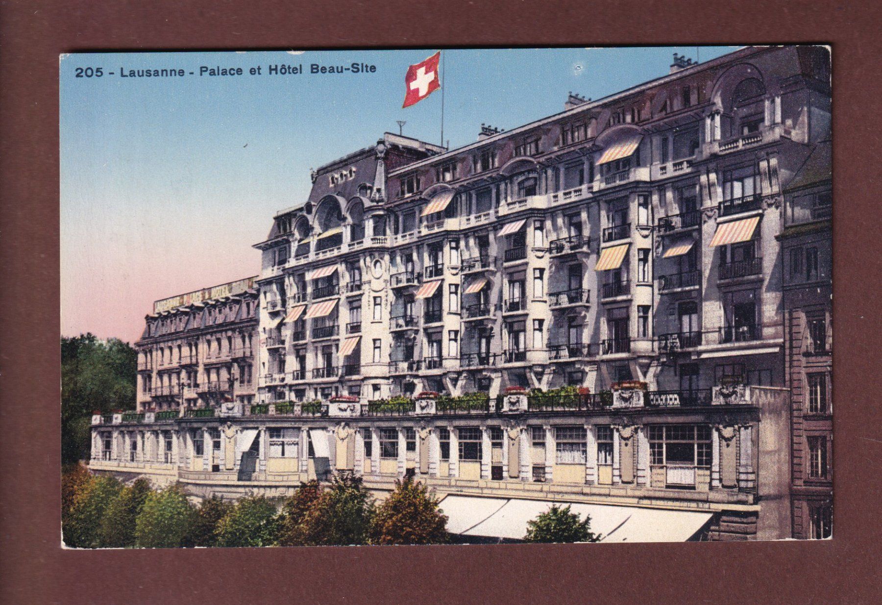 Cartoline postali: LAUSANNE - Le Palace – Usato da Pully venduto da nicecards