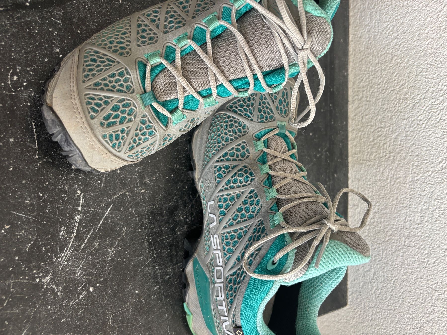 La Sportiva Damenschuhe: La Sportiva Gr.40 – Gebraucht aus Hasliberg-Hohfluh von hasliberg79 1