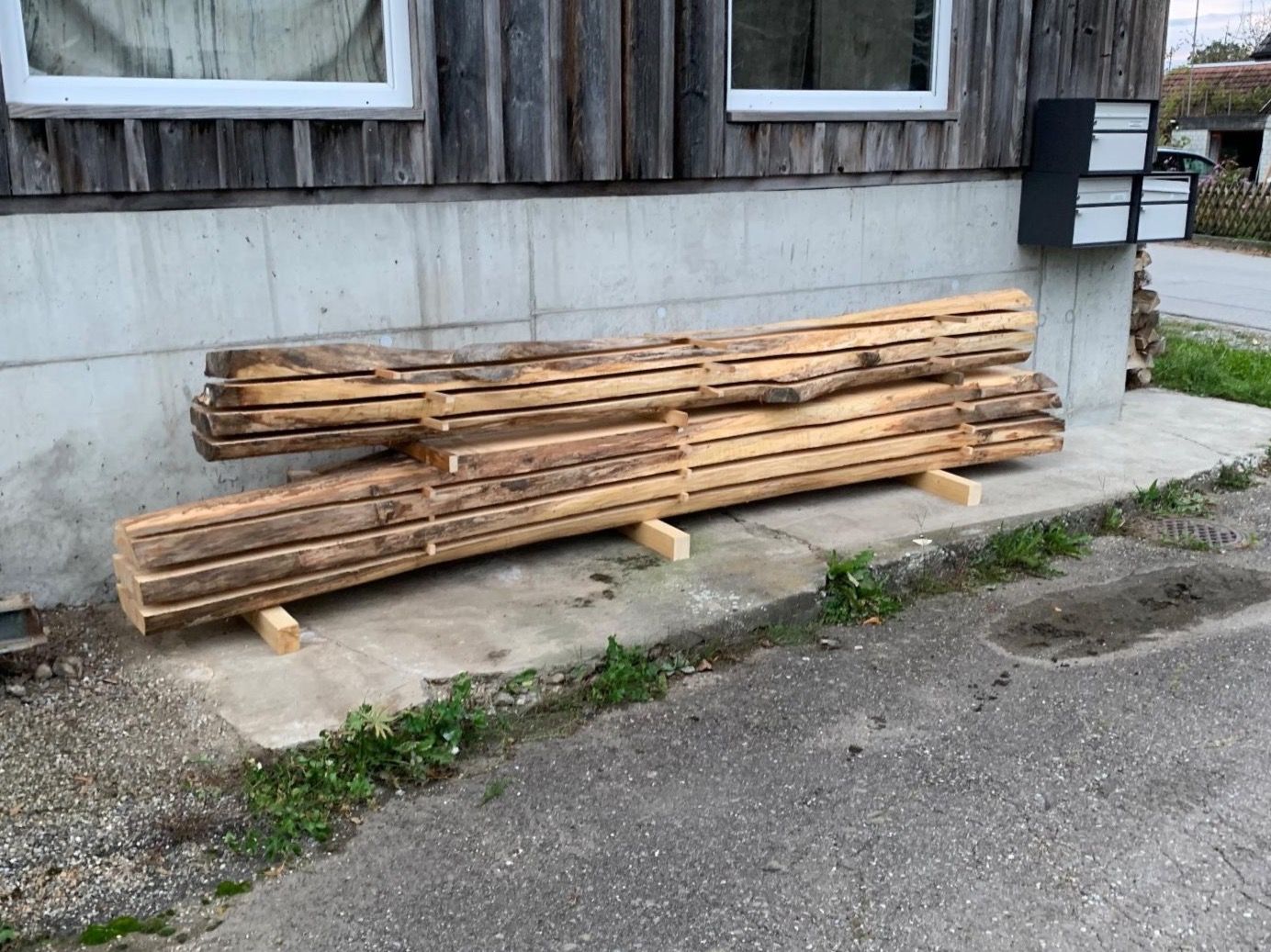 Articoli in legno: Ulmen Bretter – Nuovo (secondo la descrizione) da Lotzwil venduto da gia_bn2w