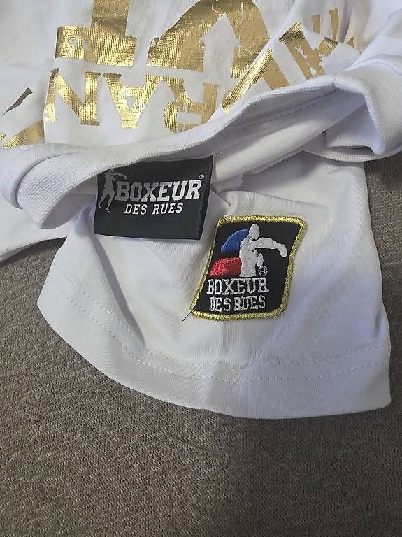 T-shirts: Maglietta Boxeur taglia M – D'occasion à Mendrisio par sha_vyz5 2
