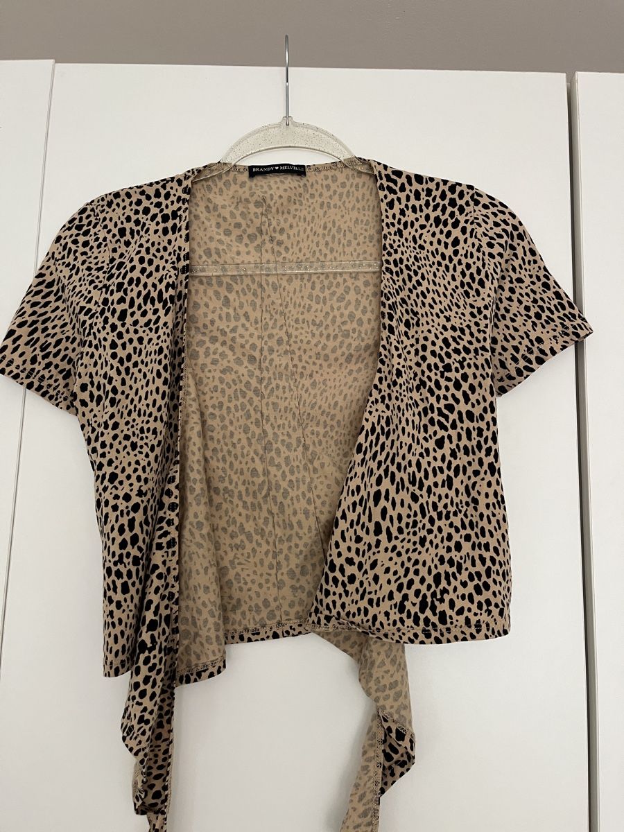 Brandy Melville T-shirt: Kurzarm T-Shirt Leopardenprint OneSize – Usato da Oberrieden venduto da sha_kzs8