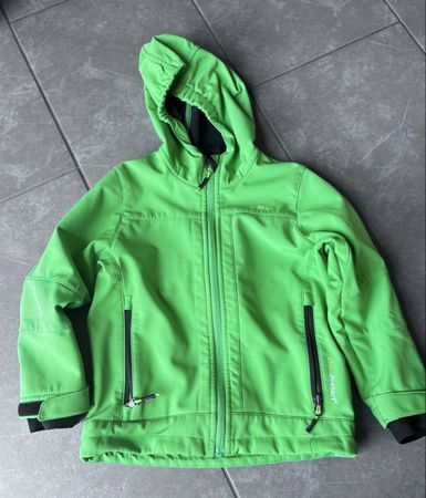 Softshelljacke leicht mit Faserpeltz gefüttert, Gr. 110