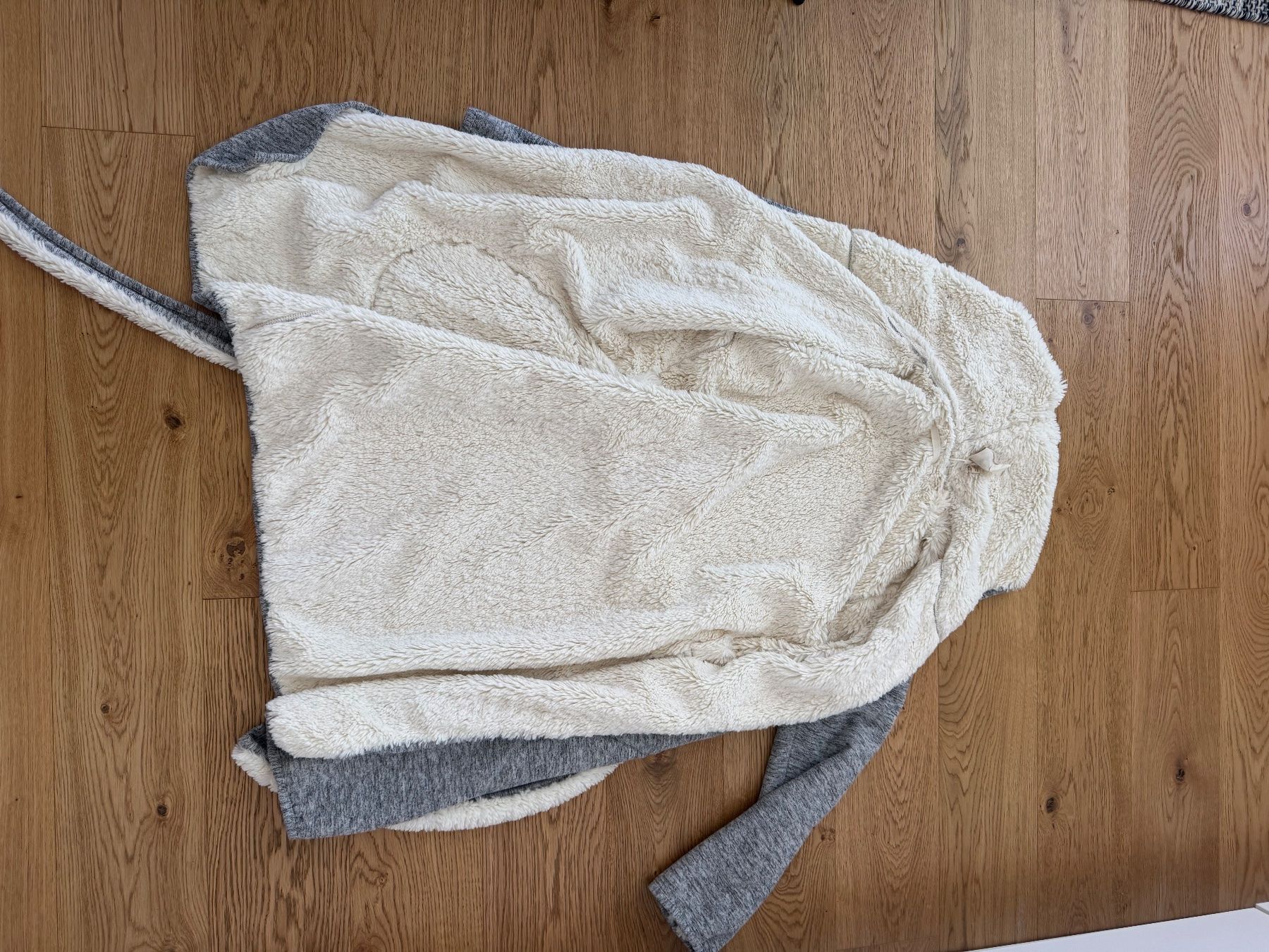 Mäntel: Ugg, Mantel gr. XS – Gebraucht aus Kilchberg ZH von tat_b228 1