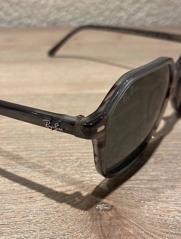 Lunettes & Verres: RayBan Sonnenbrille – D'occasion à Heerbrugg par mceta