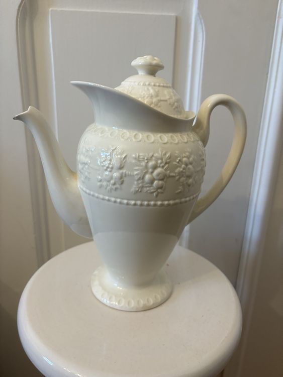 Théière Ancienne Vintage – Motif Floral, Céramique Crème (occasion)