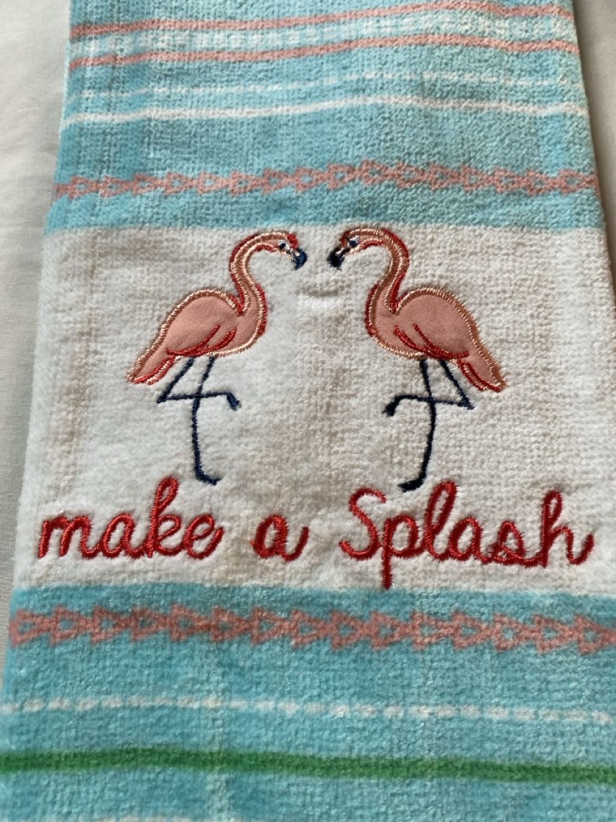 Strofinacci: Flamingo Embroidered Kitchen summer Towel - Make a Splash – Nuovo e nell'imballaggio originale da Buttikon SZ venduto da Maxwelltime 1