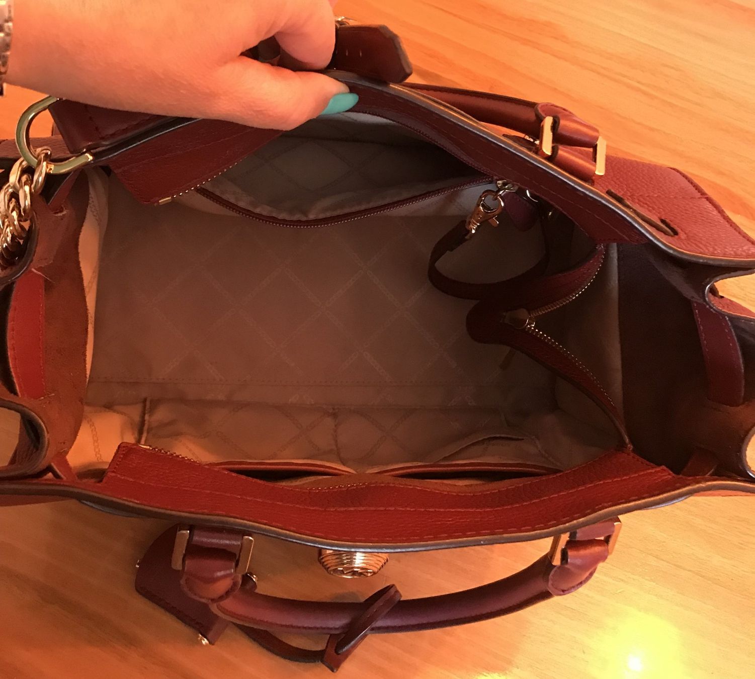 Michael Kors Borse da donna: Michael Kors Handtasche – Usato da Altstätten SG venduto da Nik2009 1