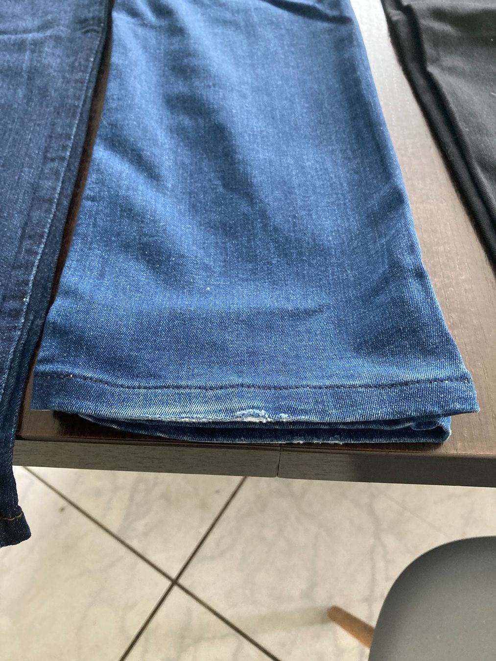 Jeans: Lot de 4 jeans taille 34 – Gebraucht aus Domdidier von qatar1973 2