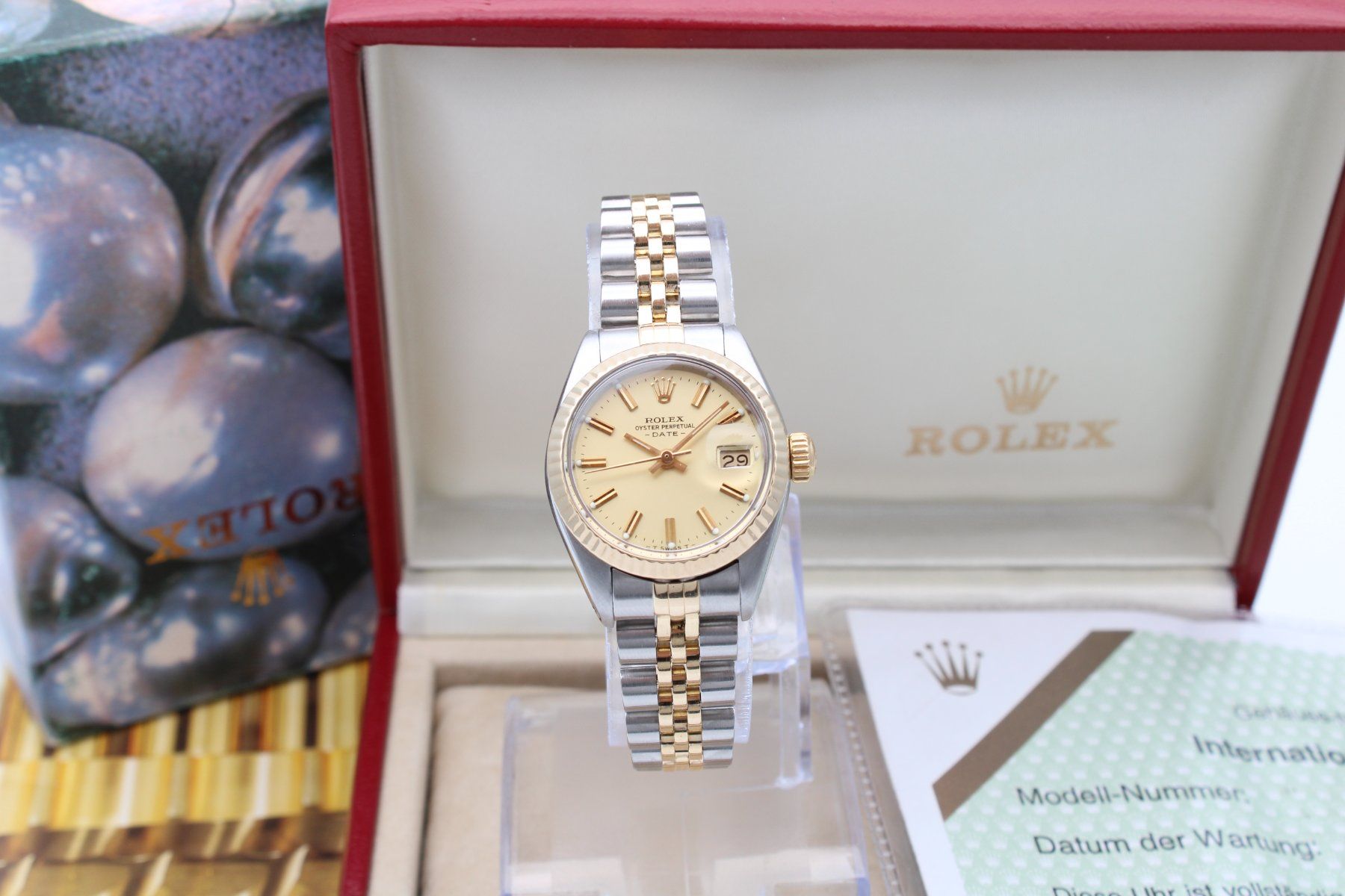 Rolex Orologi: Rolex Lady Datejust 26mm Ref. 6917 mit Box & Service Papier – Usato da Brüttisellen venduto da AlphaOmega05