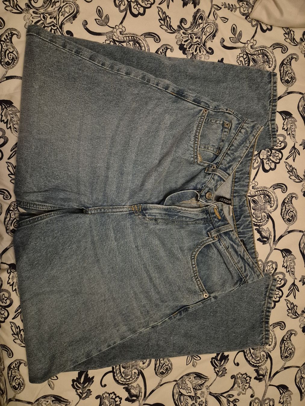 H&M Jeans: ballon jeans 36 H&M – Usato da Gossau Zh venduto da A-Terrinha