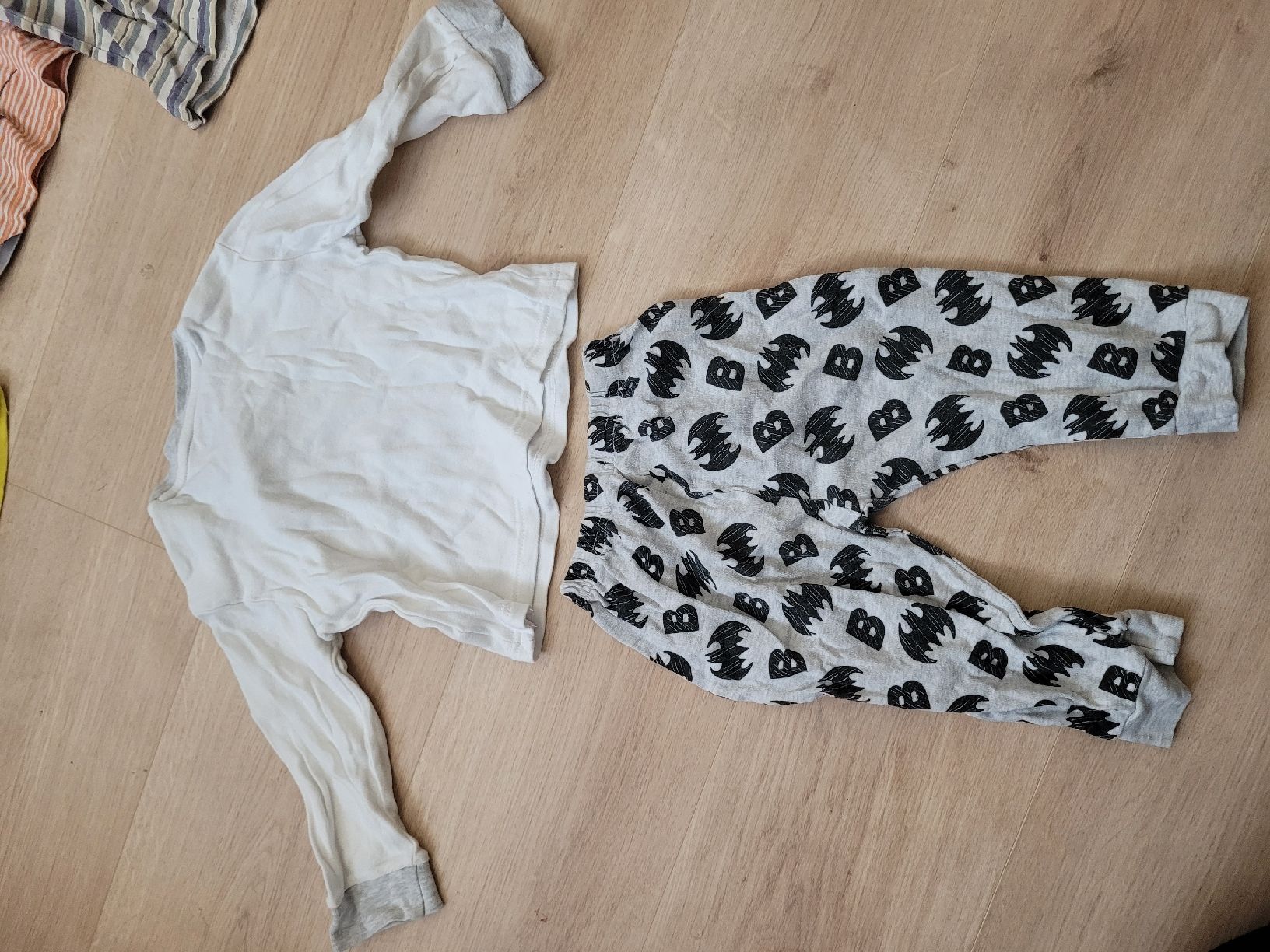 Pigiama & Simili: Pyjama Batman Gr. 86 – Usato da Lupsingen venduto da sta_wgg5 6