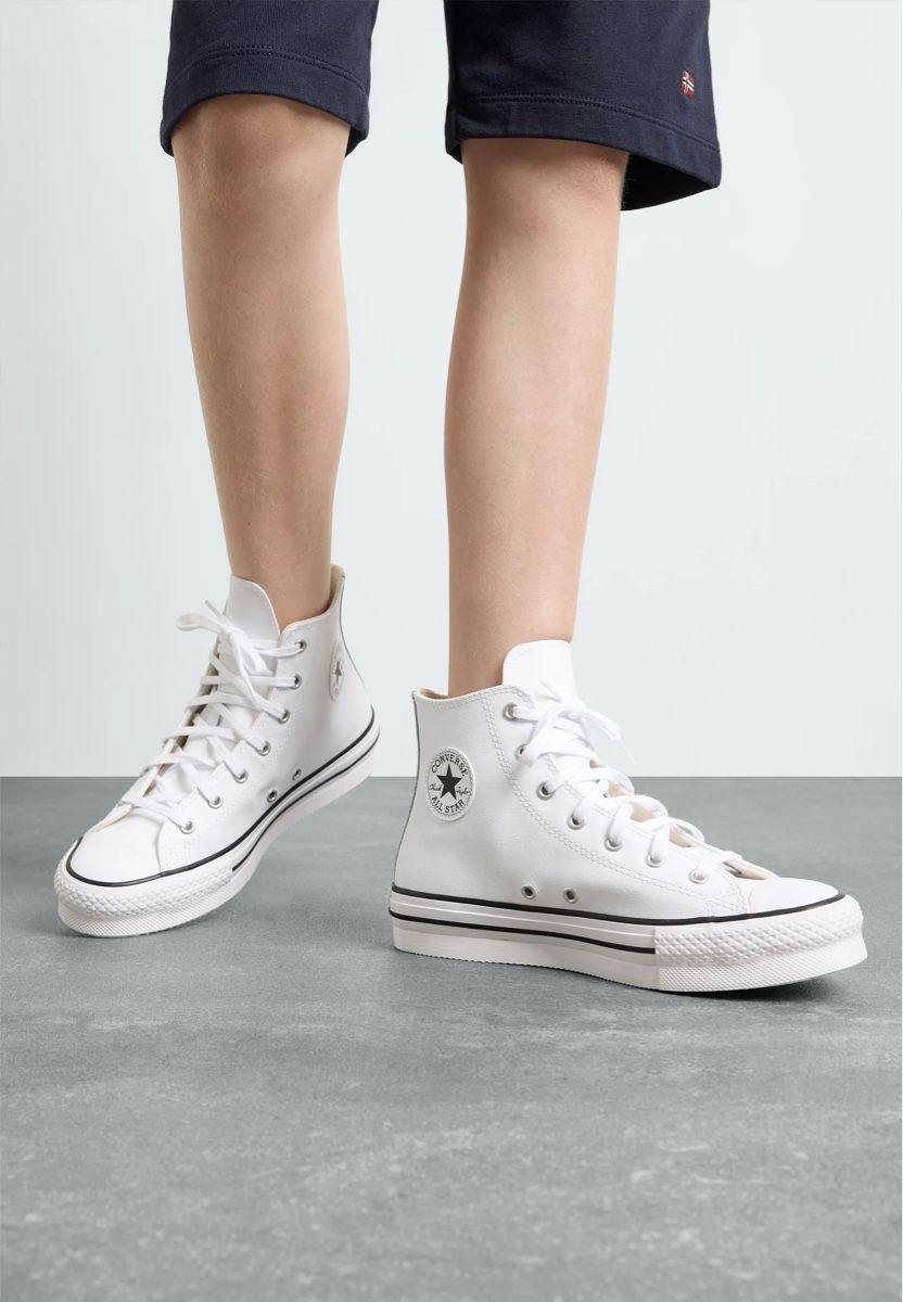 Converse Damenschuhe: ORIGINALVERPACKTE CONVERSE – Neu und originalverpackt aus Schaffhausen von jpa_tht7