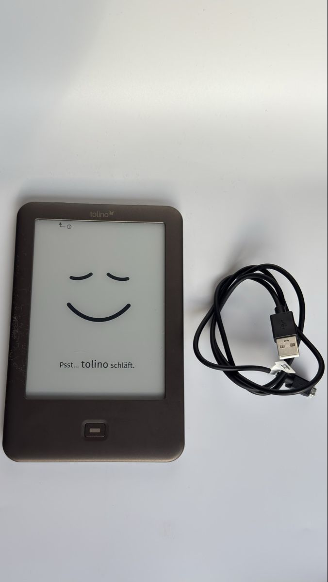 Tolino Tablet PC: Tolino Shine E-Reader mit Beleuchtung & Ladekabel – Gebraucht aus Rümlang von vla_9g7d