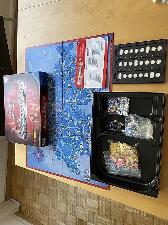 Giochi: Scotland Yard Swiss Edition  – Usato da Genève venduto da Olivi660 3