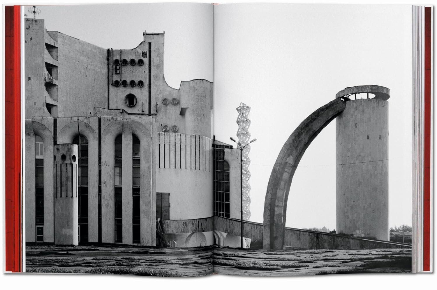 Livres: CCCP: Cosmic Communist Constructions Photographed – D'occasion à Zürich par ForMat21 1