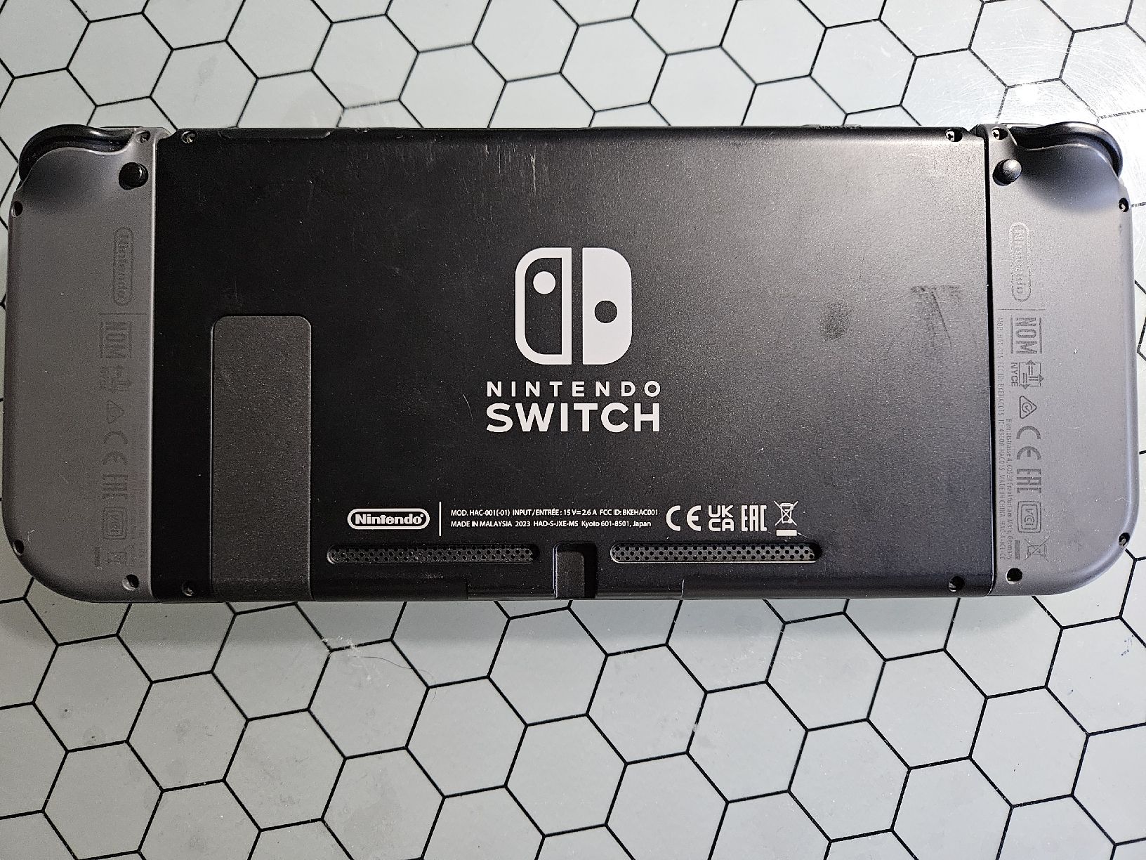 Nintendo Console: Nintendo Switch avec 3 jeux – Usato da Genève venduto da Pedro67 2