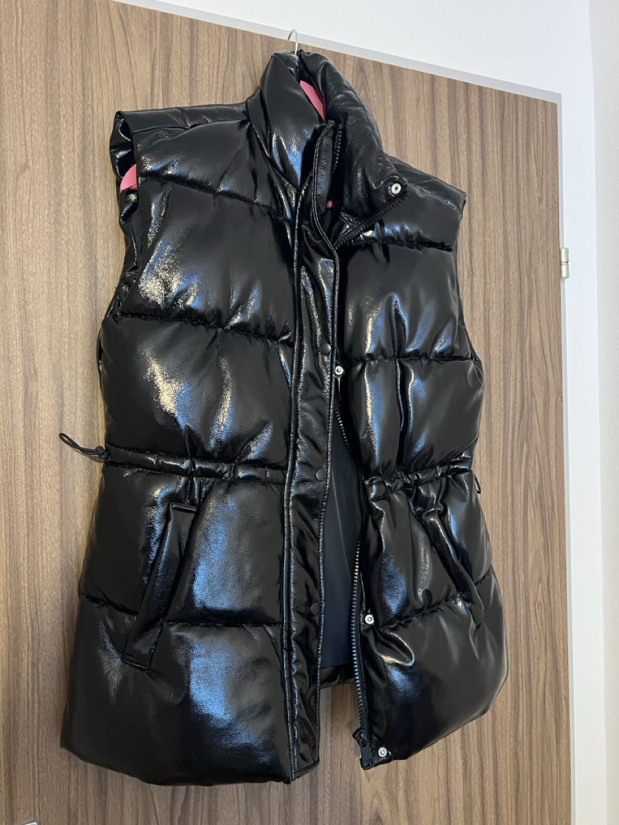 H&M Gilets & Westen: Steppweste in Schwarz – Gebraucht aus Buochs von sab_88n5