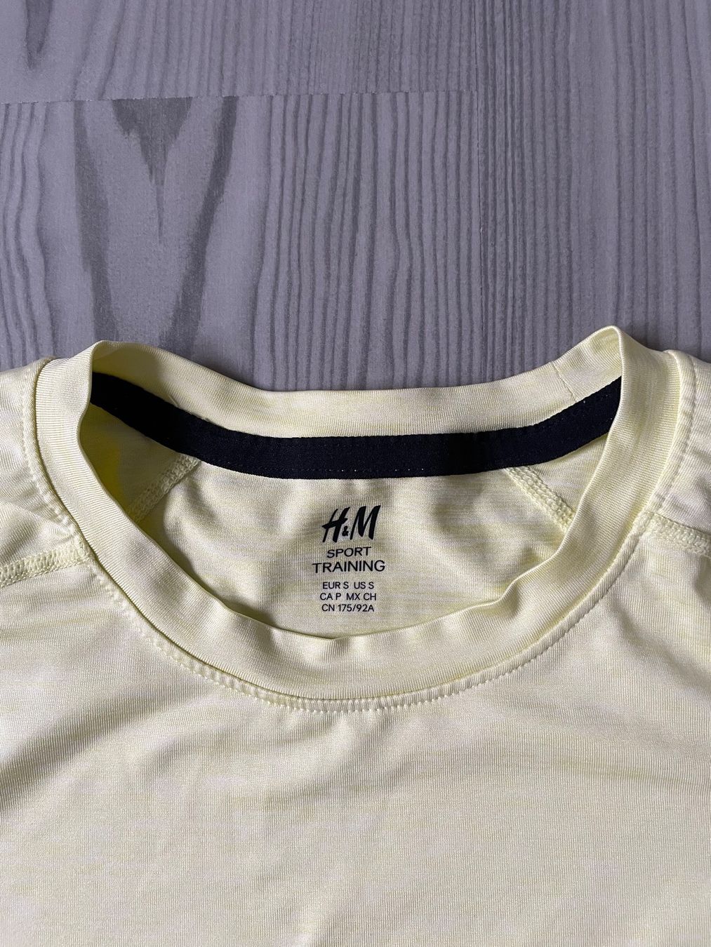 H&M T-shirt: Sportshirt – Usato da Freienwil venduto da weberjoel 2