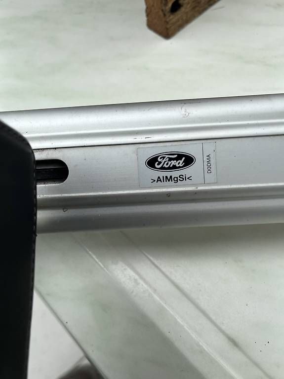 Dachträger: Dachquerträger Dachträger FORD C-MAX – Gebraucht aus Merenschwand von vin_p6jy 3