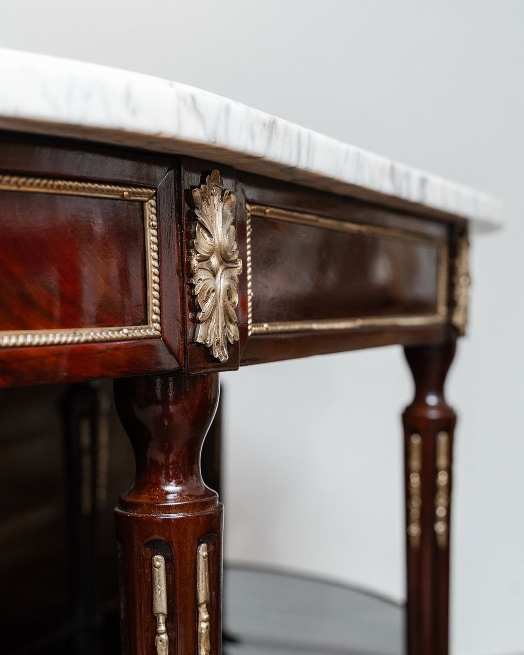 Credenze: DESSERTE LOUIS XVI – Usato da Moutier venduto da Vintage-signature 3