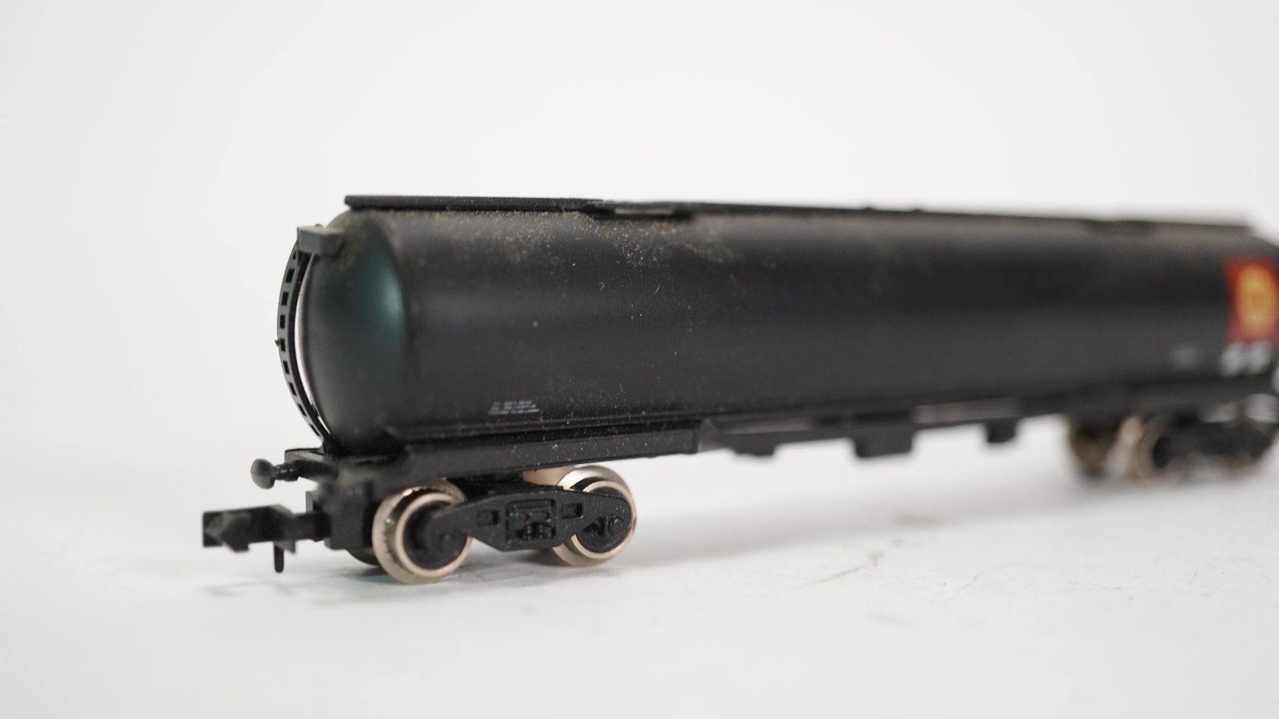 Modellini di ferrovie: † e37 Spur N Grafar Grosstankwagen schwarz BP / Shell – Usato da Thun venduto da evinka_gmbh