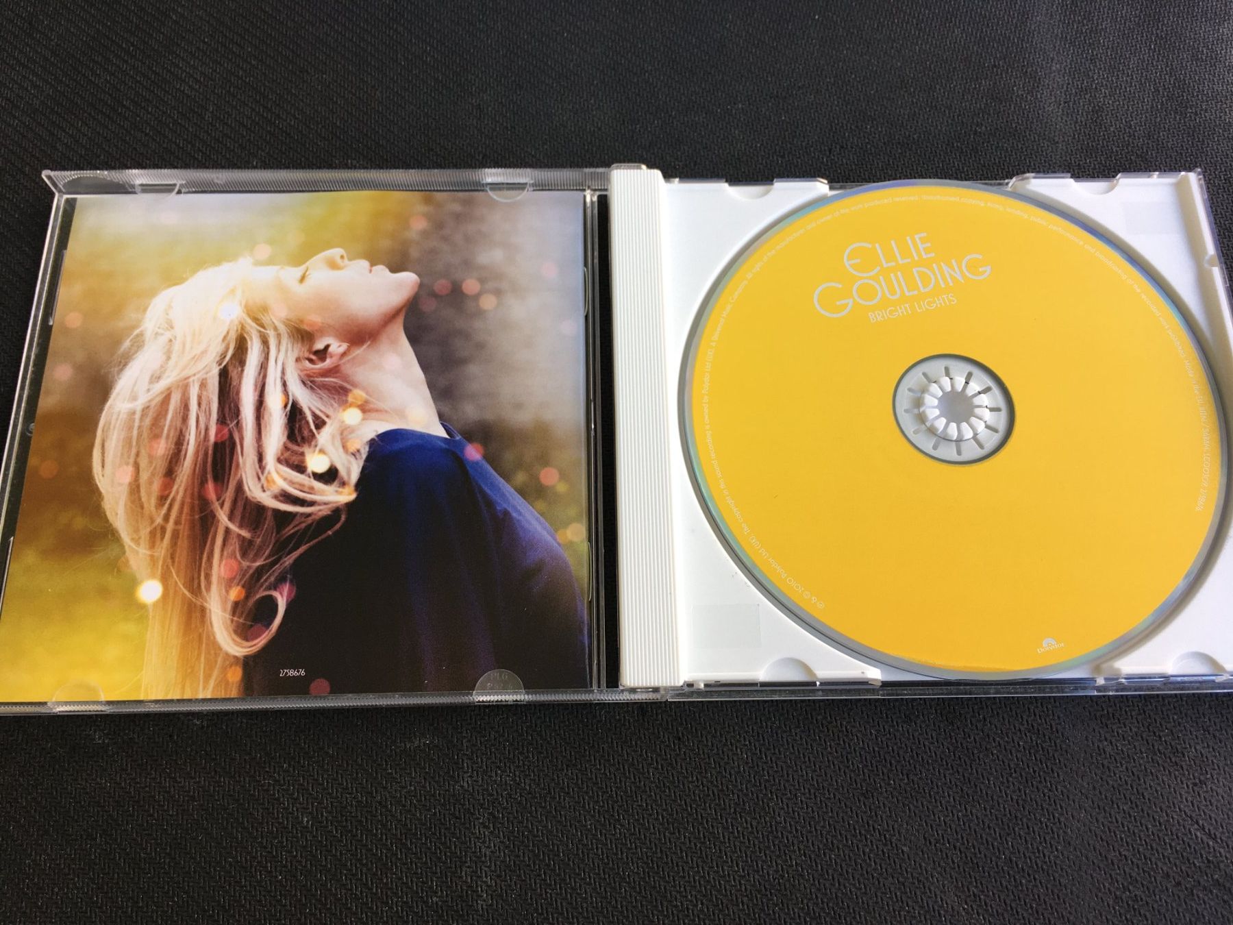 CD: Ellie Goulding - Bright Lights -CD- – Usato da St.Gallen venduto da MedienJoe 1