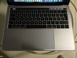 MacBook Pro 13 (2019) 